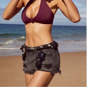 🏷️ 5 for $25 - BDG Low Rise Essential Shorts